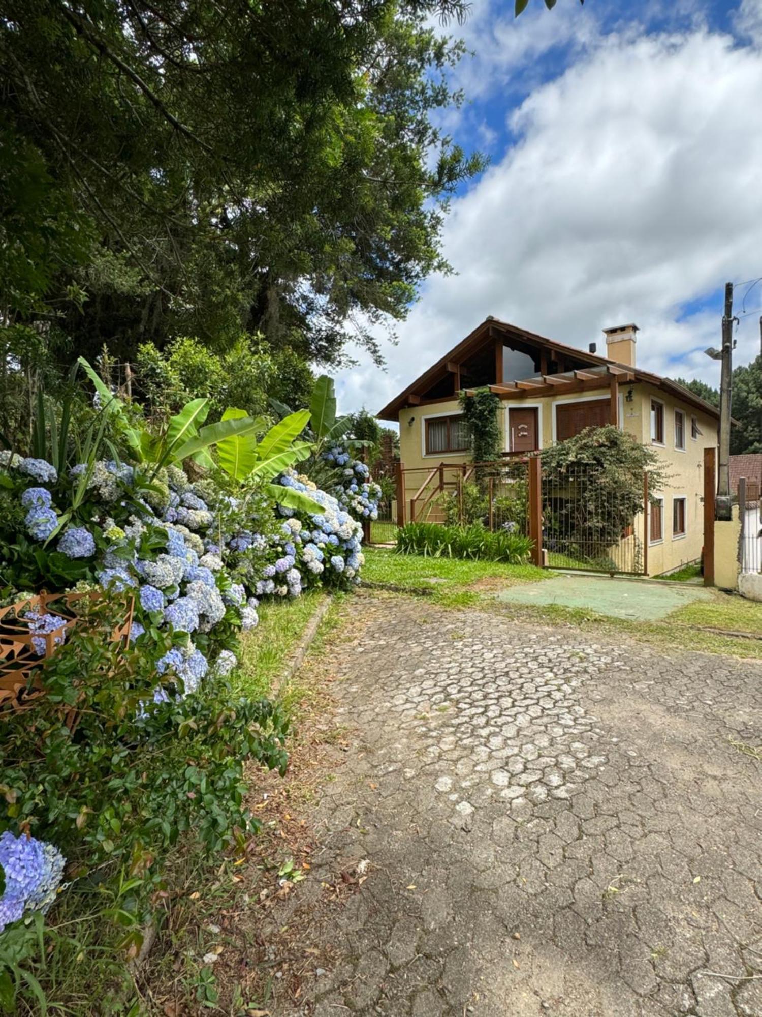 Recanto Dois Pinheiros Rs Holiday home *